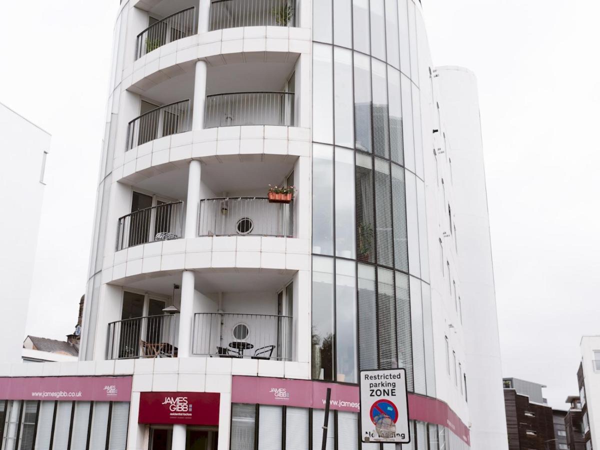 Pass The Keys Stylish 2Bed Rental Unit Glasgow Green Esterno foto