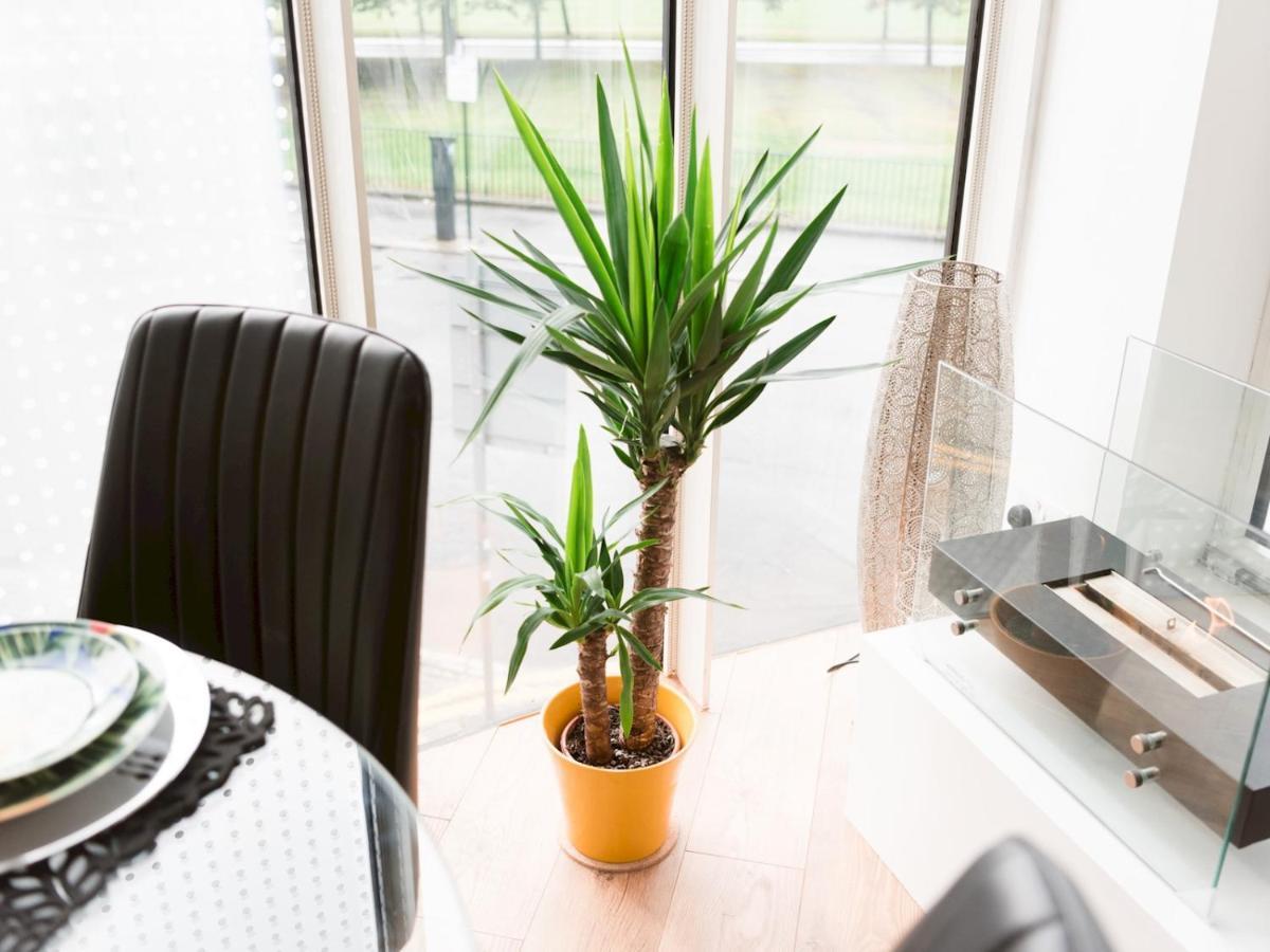 Pass The Keys Stylish 2Bed Rental Unit Glasgow Green Esterno foto