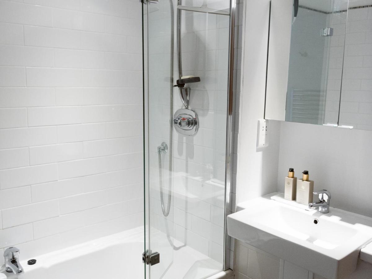 Pass The Keys Stylish 2Bed Rental Unit Glasgow Green Esterno foto
